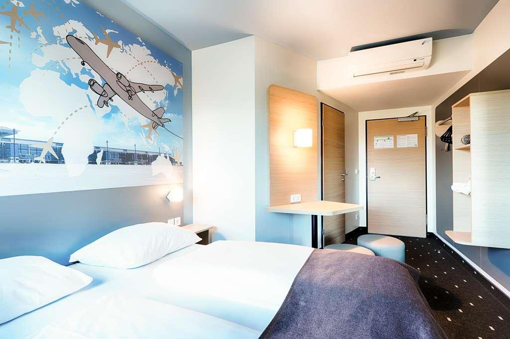 B&B Hotel Berlin-Airport Room photo