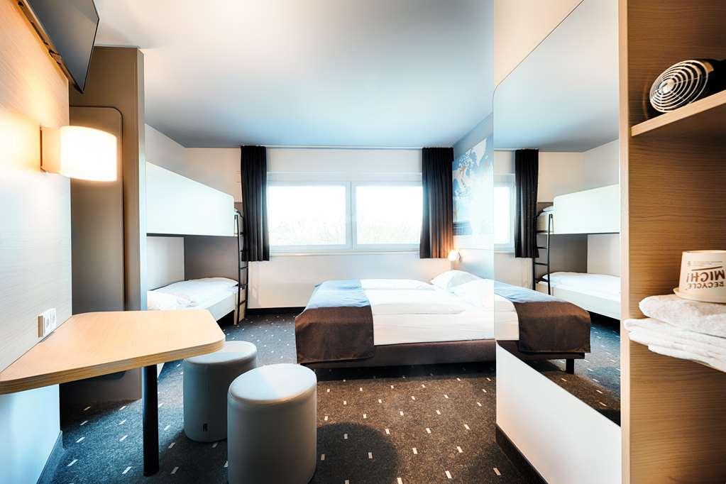B&B Hotel Berlin-Airport Room photo