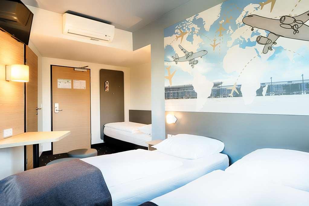 B&B Hotel Berlin-Airport Room photo