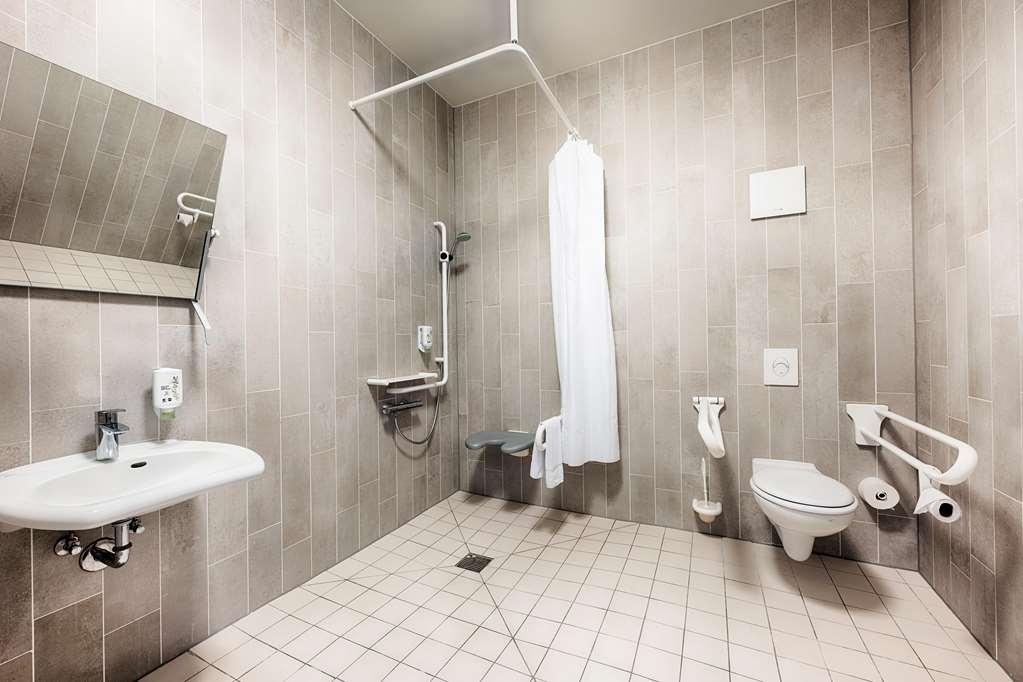 B&B Hotel Berlin-Airport Exterior photo